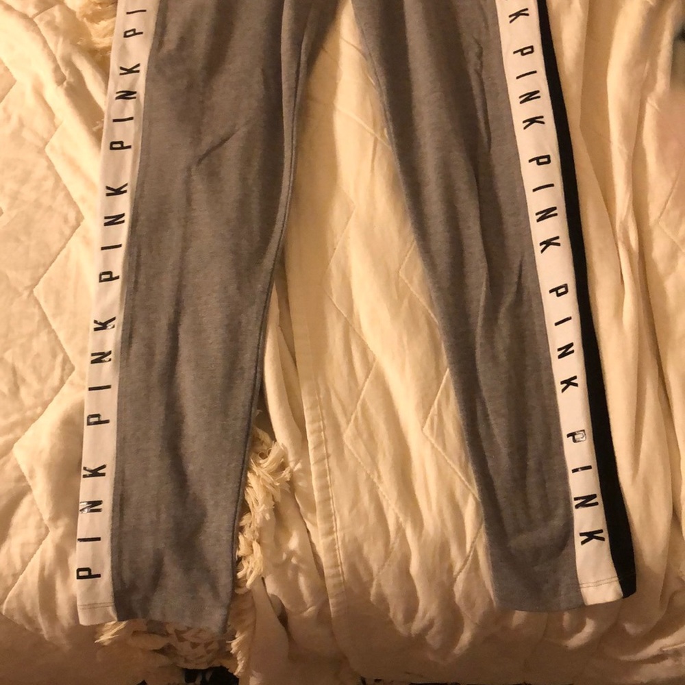 PINK Leggings